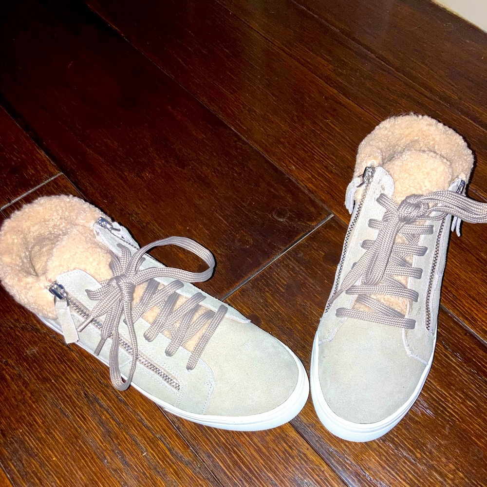 Steve Madden high tops- Wore once inside